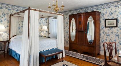 Martin Hill Inn Bed & Breakfast - image 3