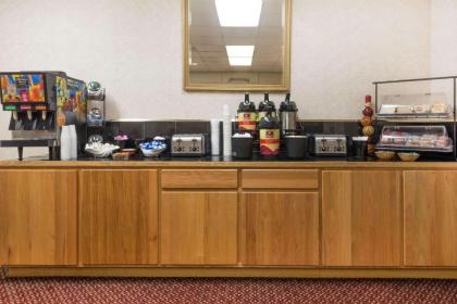 Ramada by Wyndham Pottsville/Frackville - image 13