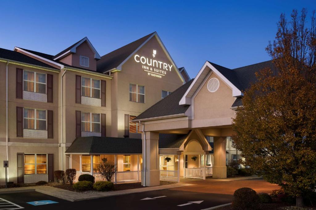 Country Inn & Suites by Radisson Frackville (Pottsville) PA - main image