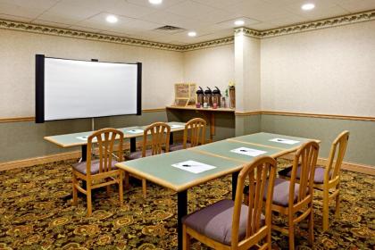 Country Inn & Suites by Radisson Frackville (Pottsville) PA - image 7