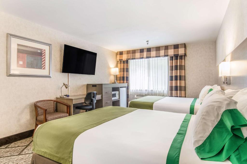 GuestHouse Inn & Suites Poulsbo - main image