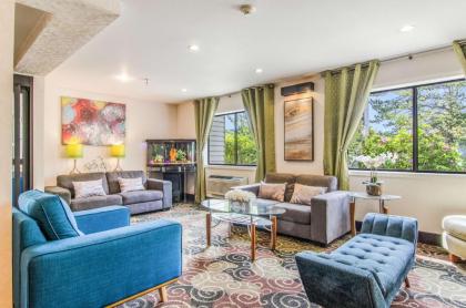 GuestHouse Inn & Suites Poulsbo - image 11