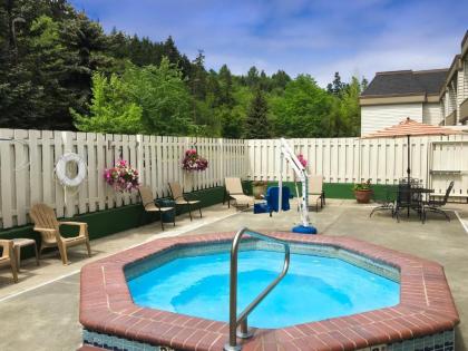 GuestHouse Inn & Suites Poulsbo - image 4