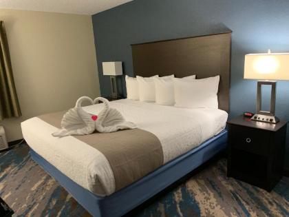 AmericInn by Wyndham Prairie du Chien - image 4