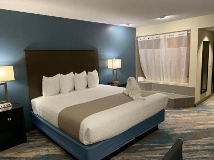AmericInn by Wyndham Prairie du Chien - image 7