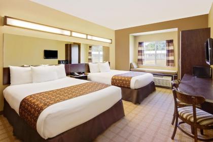 Microtel Inn & Suites by Wyndham Prairie du Chien - image 13