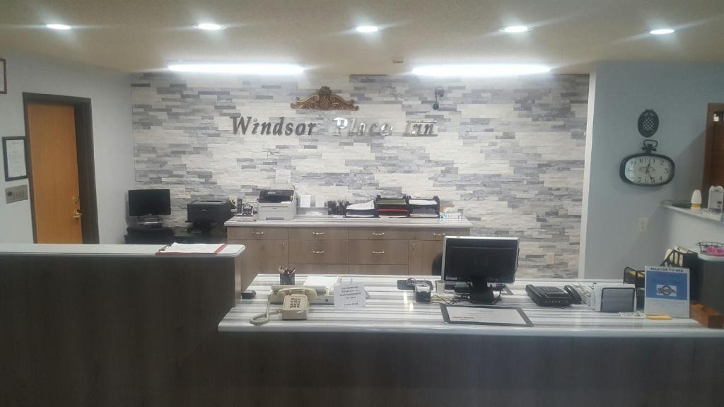 Windsor Place Inn - image 5