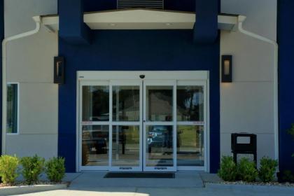 Americas Best Value Inn & Suites Prairieville - image 9