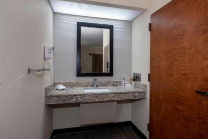 Red Roof Inn Prattville - image 8