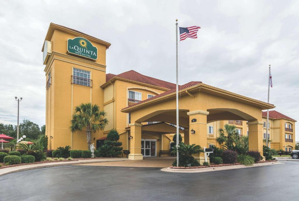 La Quinta by Wyndham Prattville - main image