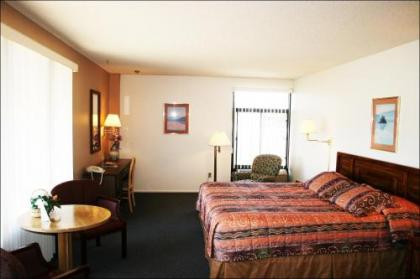 Antelope Hills Inn - image 4