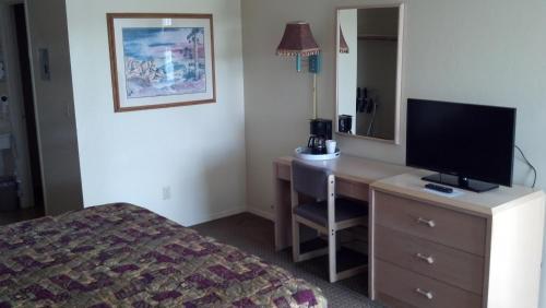Heritage House Motel - image 4
