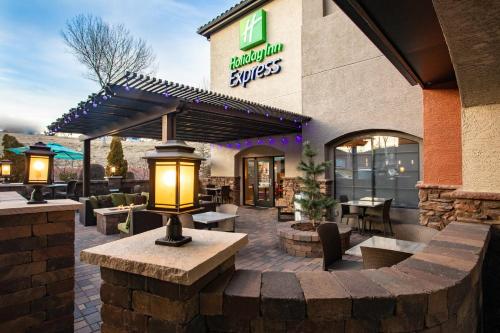 Holiday Inn Express Prescott an IHG Hotel - main image