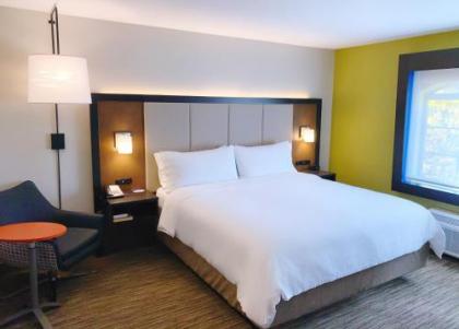 Holiday Inn Express Prescott an IHG Hotel - image 3