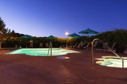 Forest Villas Hotel - image 2