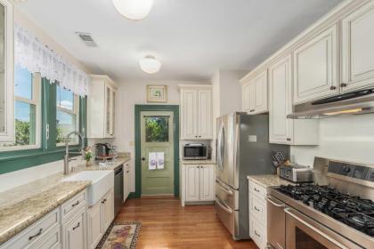 Historic Prescott Home with Yard Walk Downtown! - image 12