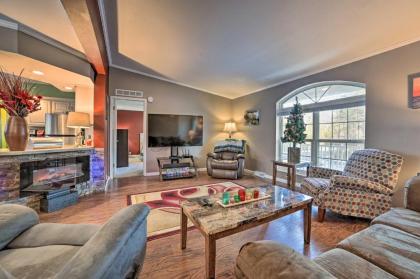 Presque Isle Harbor Home with Gas Grill and Bikes! - image 12