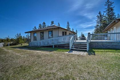 Presque Isle Harbor Home with Gas Grill and Bikes! - image 4