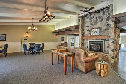 Presque Isle Harbor Home with Gas Grill and Bikes! - image 7