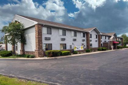 Econo Lodge Princeton - image 1