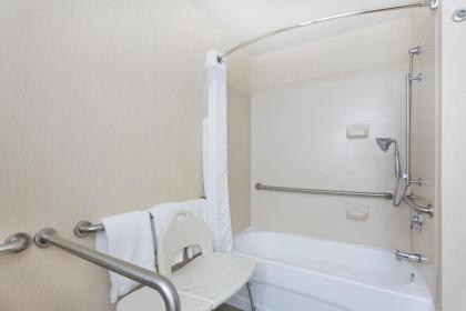 Holiday Inn Express Princeton/I-77 an IHG Hotel - image 11