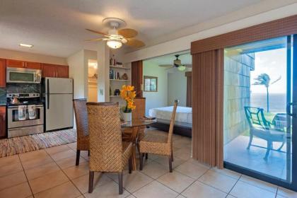 Sealodge F1 - ocean views + ground floor convenience cute inside affordable - image 10
