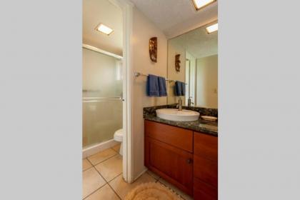 Sealodge F1 - ocean views + ground floor convenience cute inside affordable - image 5