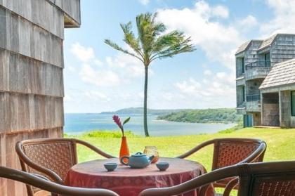 Sealodge D1  oceanfront views nobody above you pool wifi  free parking Princeville