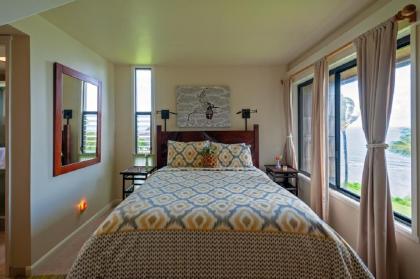 Sealodge G8-oceanfront views and top floor privacy pool near secluded beach. - image 16