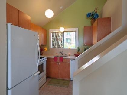 Sealodge G8-oceanfront views and top floor privacy pool near secluded beach. - image 9