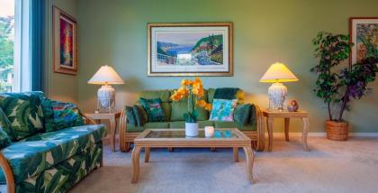 Emmalani 411 - AC spacious golf course view close to beach! - image 10