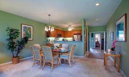 Emmalani 411 - AC spacious golf course view close to beach! - image 11