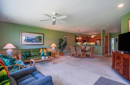 Emmalani 411 - AC spacious golf course view close to beach! - image 5