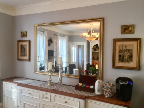 Queen Vic Guest House - main image