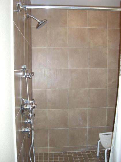 Hampton Inn and Suites Pueblo/North - image 11