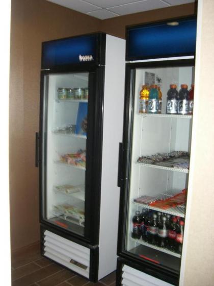 Hampton Inn and Suites Pueblo/North - image 15