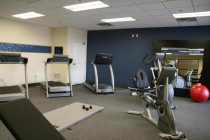 Hampton Inn and Suites Pueblo/North - image 4