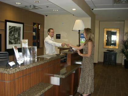 Hampton Inn and Suites Pueblo/North - image 6