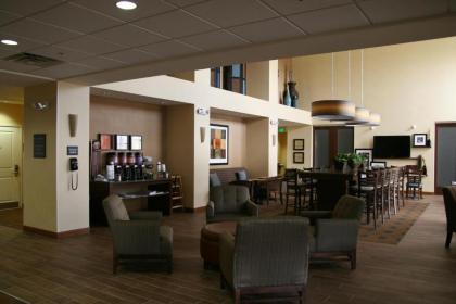 Hampton Inn and Suites Pueblo/North - image 7