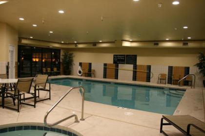 Hampton Inn and Suites Pueblo/North - image 9