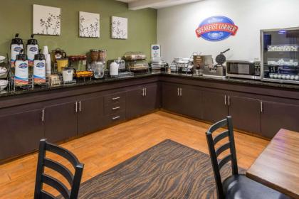Baymont by Wyndham Pueblo - image 7