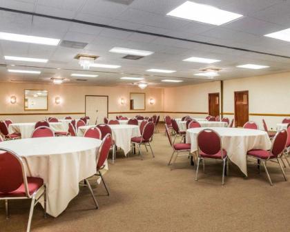 Clarion Inn Pueblo - image 10