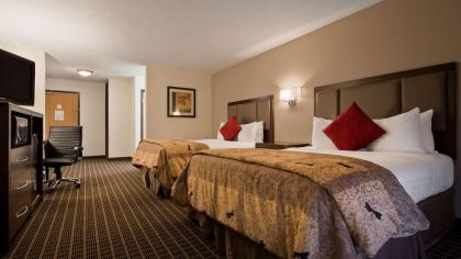 Best Western Plus Eagleridge Inn & Suites - image 3