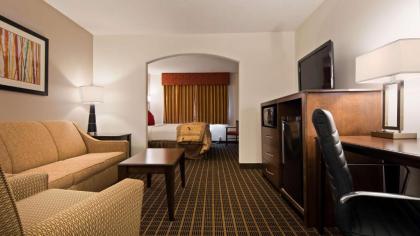 Best Western Plus Eagleridge Inn & Suites - image 8