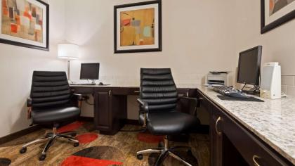 Best Western Plus Eagleridge Inn & Suites - image 9
