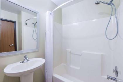 Days Inn by Wyndham Pueblo - image 7