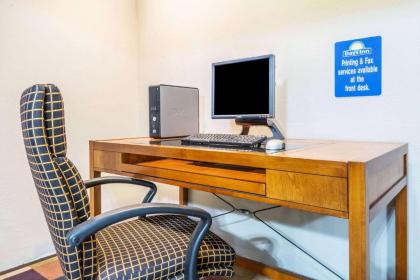 Days Inn by Wyndham Pueblo - image 9