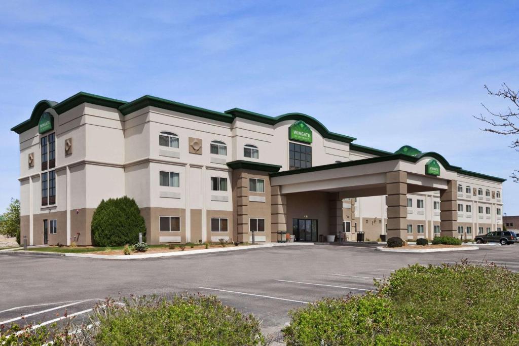 Wingate by Wyndham Pueblo - main image