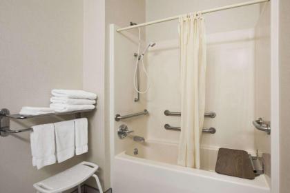 Wingate by Wyndham Pueblo - image 6