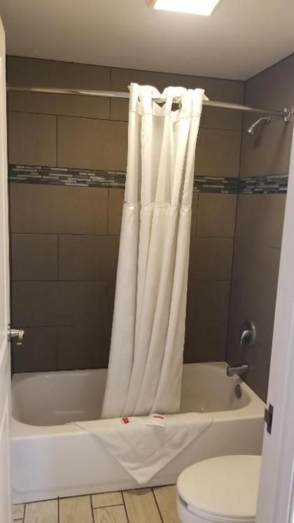 Ramada by Wyndham Pueblo - image 7